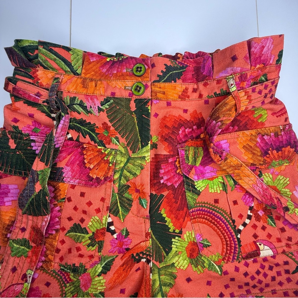 FARM Rio Blooming Garden Shorts size Medium - Picture 7 of 11
